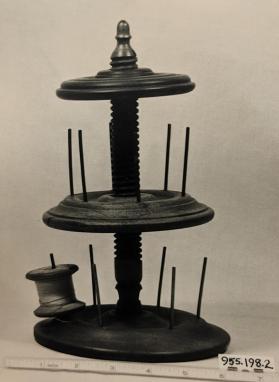 Holder, Spool