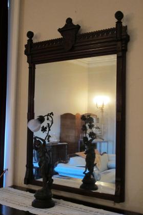 Mirror, Wall