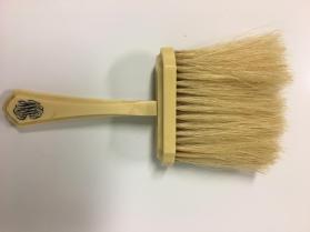 Brush, Neck