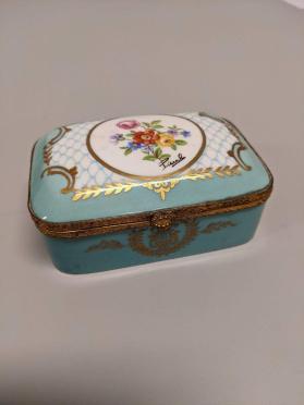 Box, Cigarette